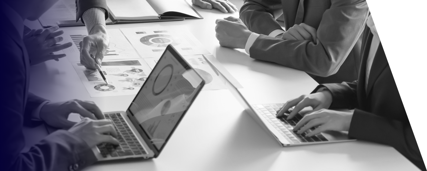 seoについて会議をしている