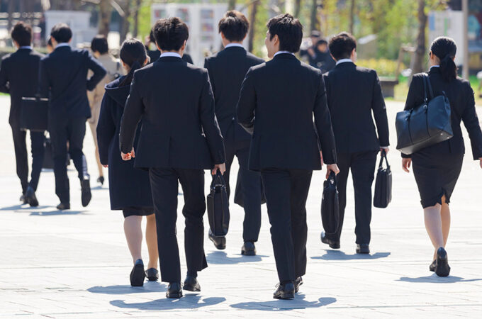 リクルートスーツ